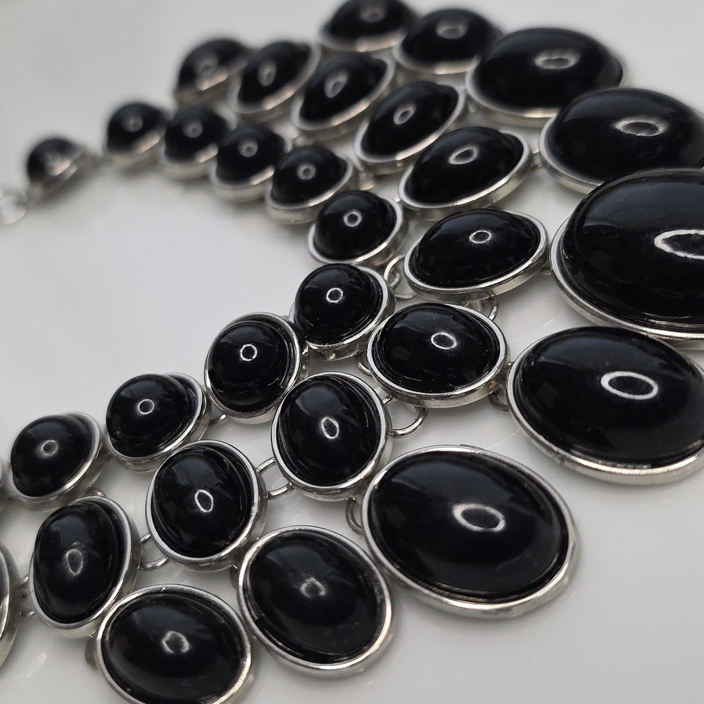 Statement Necklace Chocker Style - image 2